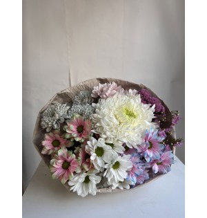 Pastel Meadow – Papatya & Krizantem